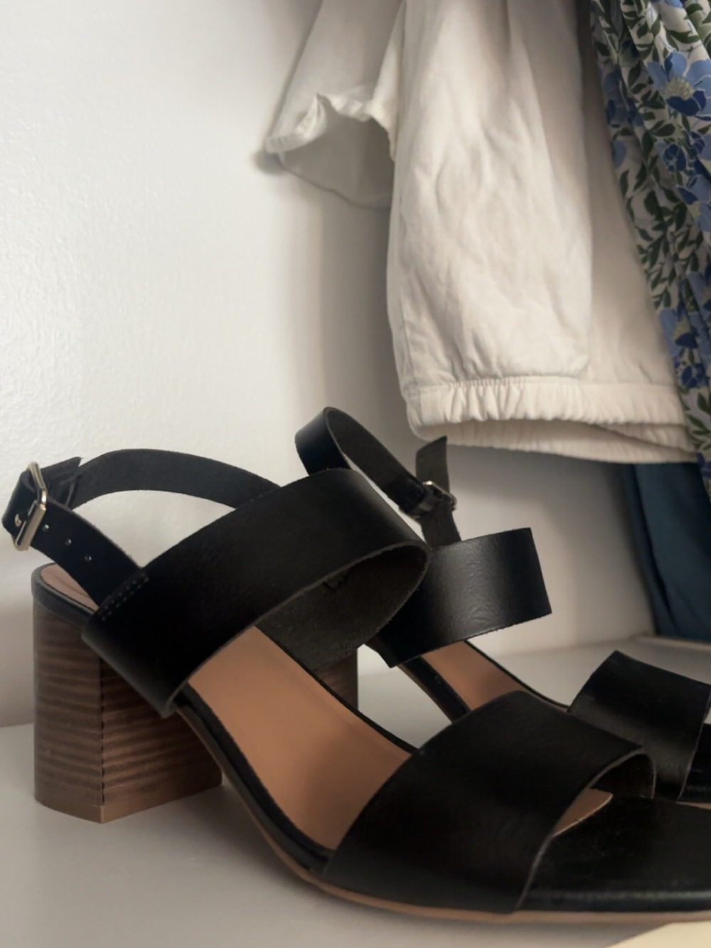 Old Navy Black Strappy Block Heel Sandals